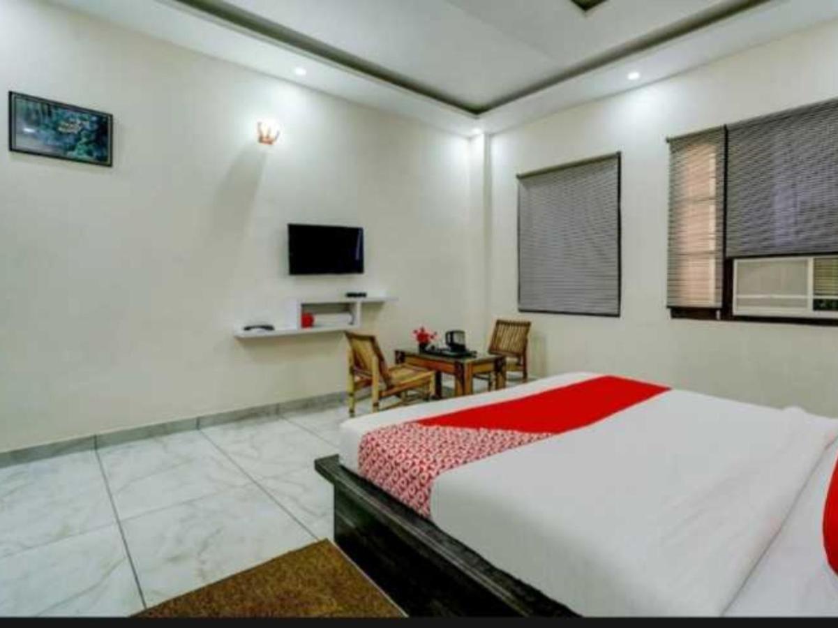 Hotel O Seventy Stay In Sohana Ngoại thất bức ảnh