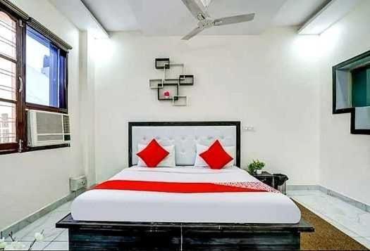 Hotel O Seventy Stay In Sohana Ngoại thất bức ảnh